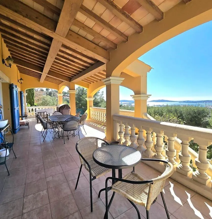 La Maison Bleue Toulon 0*,