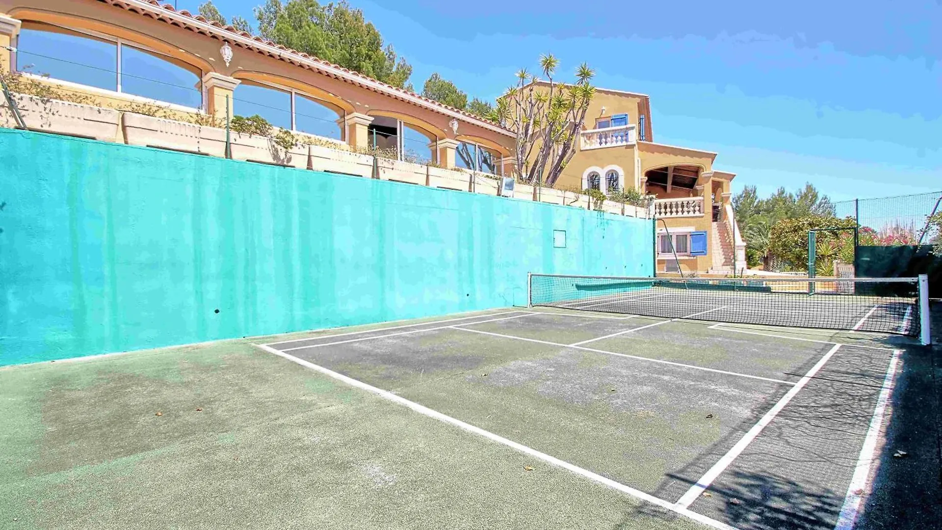 La Maison Bleue Toulon 0*,