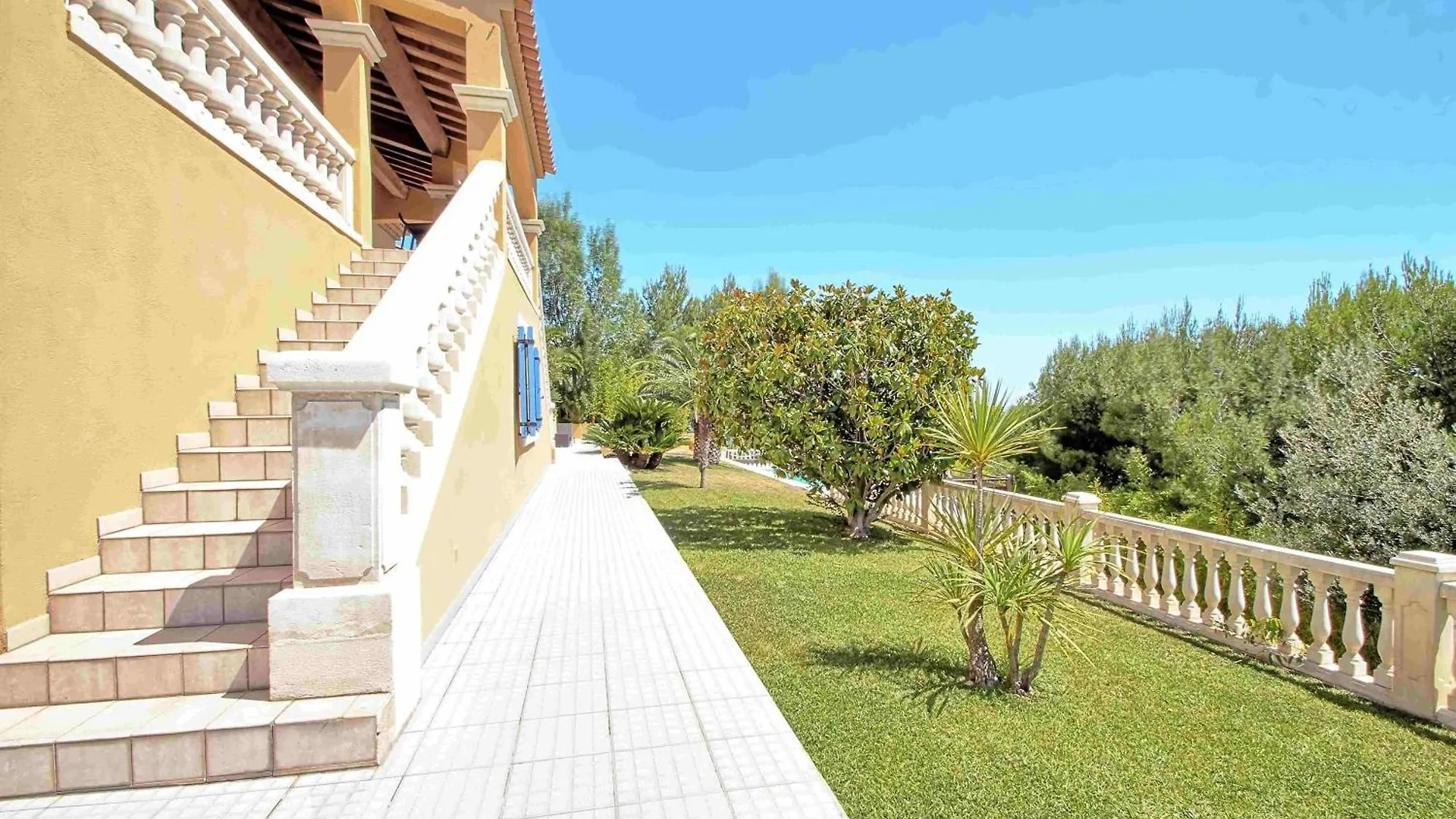 Bed & Breakfast La Maison Bleue Toulon